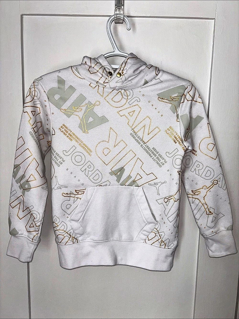 Jordan Boys Small White Graphic Hoodie NWOT